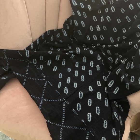 Vintage Handcrafted Indigo Pattern Fabric Textile Blanket Throw, 46" x 60" - Picture 5 of 6